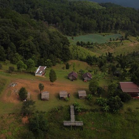 ไร่นิธิสุนทร Nithisoonthon Farmstay ماي هونج سون المظهر الخارجي الصورة