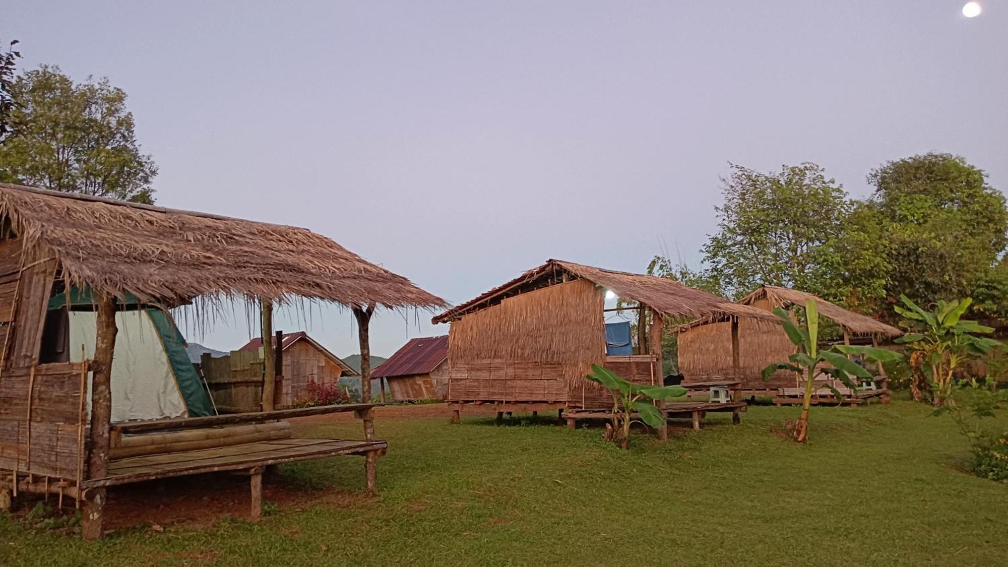 ไร่นิธิสุนทร Nithisoonthon Farmstay ماي هونج سون المظهر الخارجي الصورة